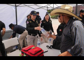OXXO regala 83 mil litros de agua para campaña de hidratación de PC