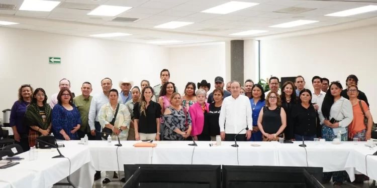 Se reúne Bárcena con representantes del Comité de Cuenca del Río Sonora