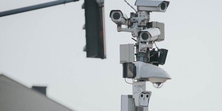 ¿ICE podría estar ‘siguiendo’ placas de vehículos en Arizona?