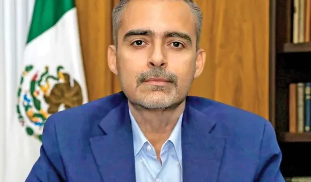 Le quitan visa a alcalde al tratar de ingresar a EU