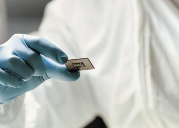 Sonora y Baja California fortalecen su papel en la industria de semiconductores