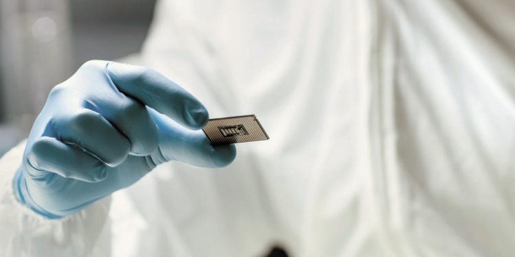 Sonora y Baja California fortalecen su papel en la industria de semiconductores