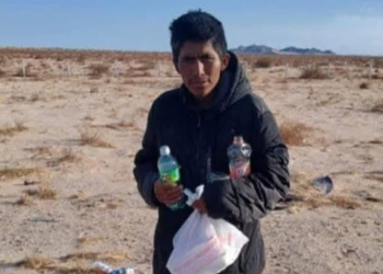 Encuentran a joven deambulando en el desierto de Sonora; tenía ficha de búsqueda en California, EU