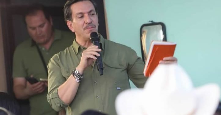 David Figueroa lleva jornada 18 de “Diputado en tu Colonia” a la San Judas