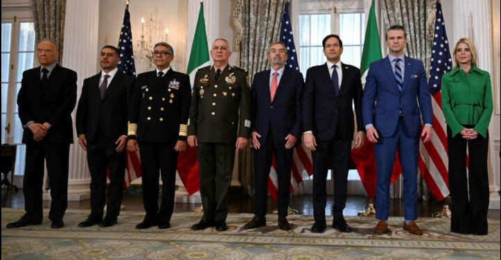 México niega presión de EU para extraditar a narcopolíticos