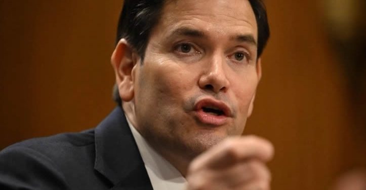Pide Rubio a China que interceda para evitar que Irán cierre estrecho de Ormuz