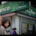 Sanciones por narcolavado, intervenciones inéditas y fentanilo: la semana en la que Estados Unidos puso contra las cuerdas a la banca mexicana