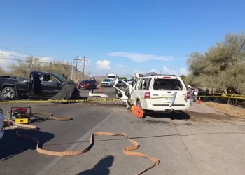 Fatal Accidente en Carretera Hermosillo – Bahía de Kino Deja a Dos Personas Sin Vida