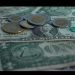 El peso cotiza sobre los 19.05 por dólar
