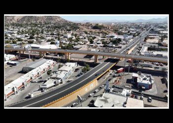 Realizan trabajo de mantenimiento a puentes vehiculares y pasos a desnivel