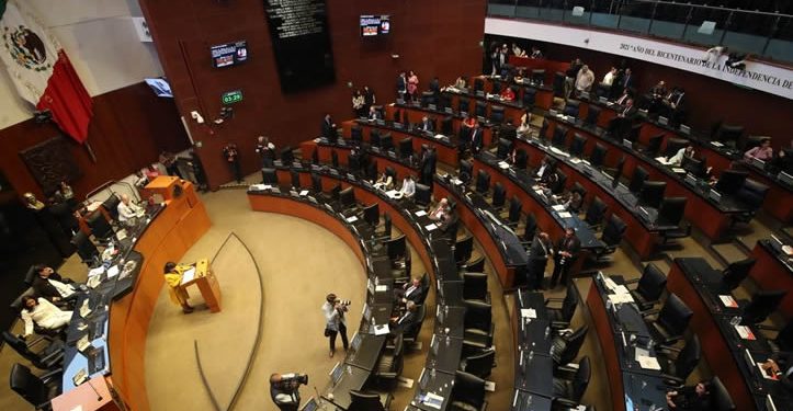 Senado aprueba minuta que modifica Ley sobre el Escudo, la Bandera y el Himno Nacionales