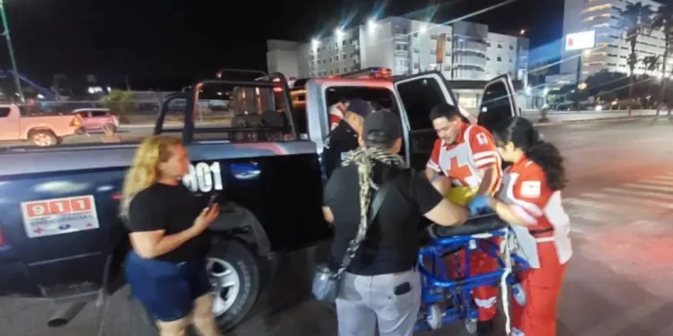 Colectivo Halla a Joven Inconsciente y Golpeado a Orilla de la Carretera Hermosillo – Pesqueira