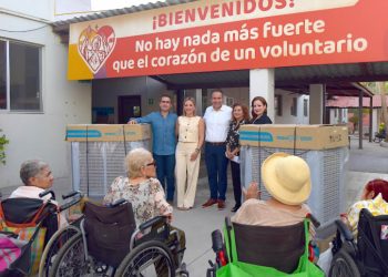 Con aportación de Carín León a través de Misión Solar se apoya a asociaciones como el asilo de ancianos: Toño Astiazarán