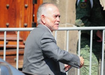 La firma de EU que busca quedarse con parte del negocio de Vector fue sancionada por la SEC en 2011