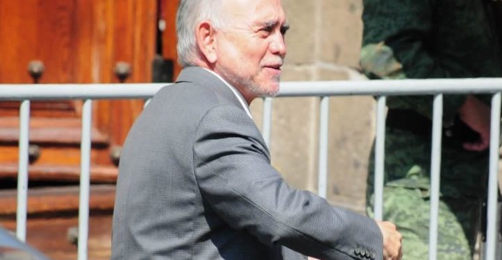 La firma de EU que busca quedarse con parte del negocio de Vector fue sancionada por la SEC en 2011