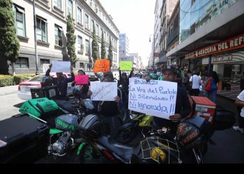 Sheinbaum rechaza aumento en tarifas de Uber; tienen “ganancias impresionantes”, dice