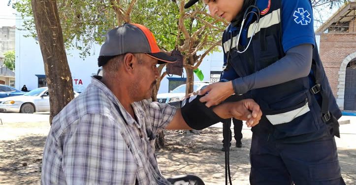 Mantiene Ayuntamiento de Hermosillo operativo de ayuda a personas vulnerables ante altas temperaturas