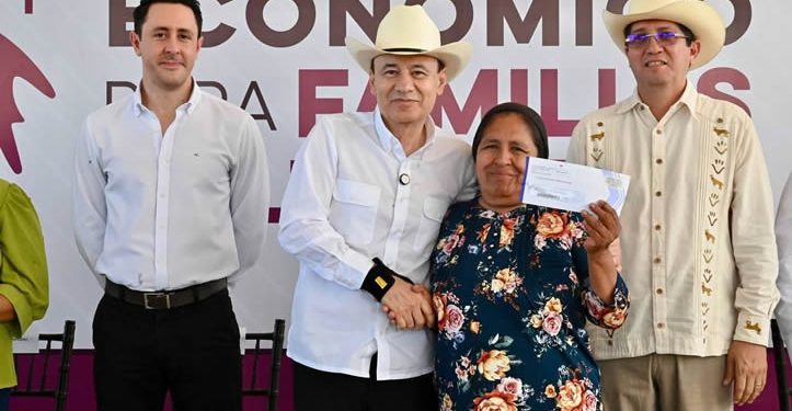Durazo respalda economía de más de 13 mil familias vulnerables con entrega de apoyos directos