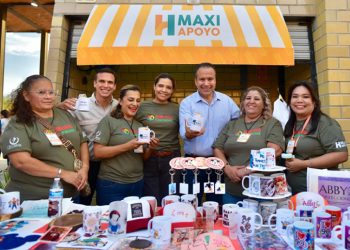 Beneficia Toño Astiazarán a 2 mil 119 emprendedoras con el programa Maxi Apoyo