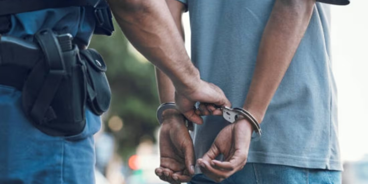 Adolescente es detenido por provocar lesión en el cráneo a menor de 13 años en Hermosillo; la golpeó con piedra