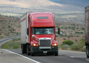 Comando arma atraco de película; roban camión con 33 toneladas de oro y plata cerca de Guadalajara