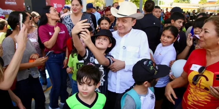 Alfonso Durazo transforma el verano de miles de jóvenes en Sonora