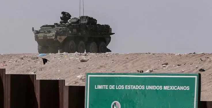 Un tercio de la frontera está ahora cubierta por zonas militares que permiten a las tropas detener a los migrantes