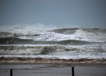 Sismo de magnitud 8.7 de Rusia provoca un tsunami y alertas en Japón y Hawái