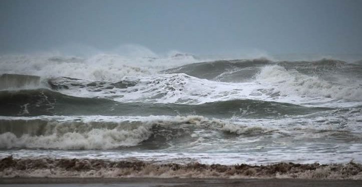 Sismo de magnitud 8.7 de Rusia provoca un tsunami y alertas en Japón y Hawái