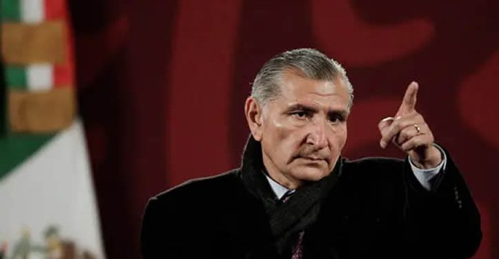 La presidenta de México enfrenta un escándalo de corrupción en su partido, y las presiones de EE. UU.