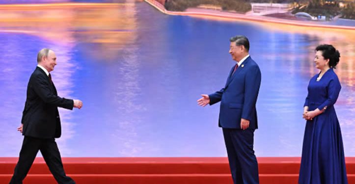 China proyecta su visión alternativa del mundo frente a EE UU en una cumbre junto a Modi y Putin