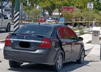 Hombre Resulta Baleado a Bordo de un Vehículo en Bulevar Luis Encinas de Hermosillo