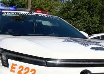 Hombres Presuntamente Amenazan de Muerte a sus Vecinos en Hermosillo