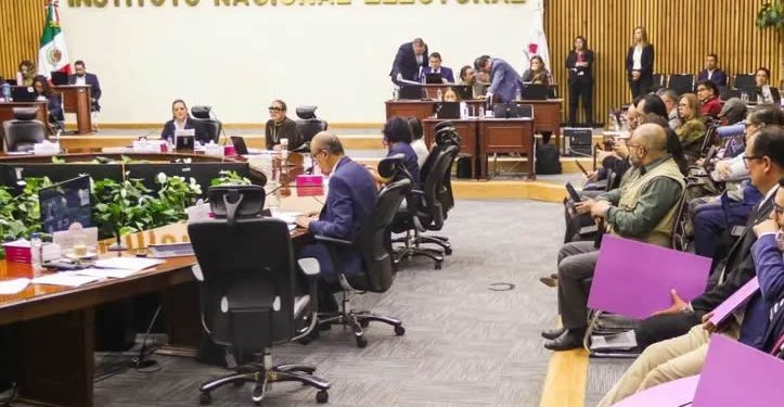 INE aprueba anteproyecto de presupuesto para 2026; partidos se repartirán más de 7 mil mdp