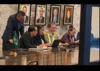 MP acude al Senado para tomar denuncia de Noroña contra Alito Moreno y desata ola de críticas: “Justicia a domicilio”