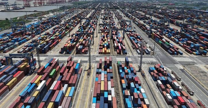 Por aranceles, importaciones de contenedores en EU habrían tocado pico en julio: jefe portuario