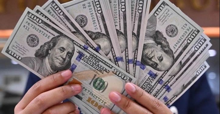 Deuda de EU rompe récord: 37 billones de dólares que representa 123% de su PIB