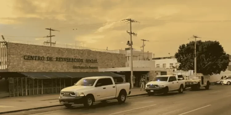 Persona Privada de su Libertad se Fuga de Cereso No.1 en Hermosillo; Despliegan Operativo