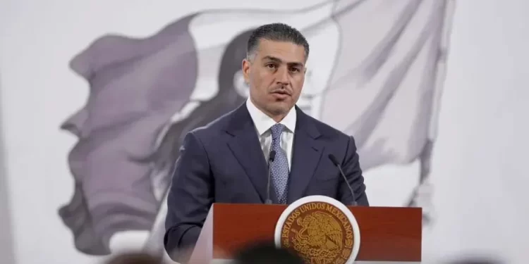 Criminales enviados a EU dirigían actividades ilícitas desde prisión: García Harfuch