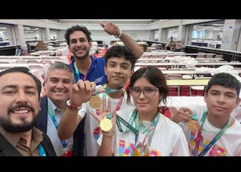 Equipo mexicano se corona con oro en concurso de robótica en China: son estudiantes del CECYTECH y del CBTIS