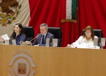 Da Diputación Permanente trámite a correspondencia y aprueba acta de sesión