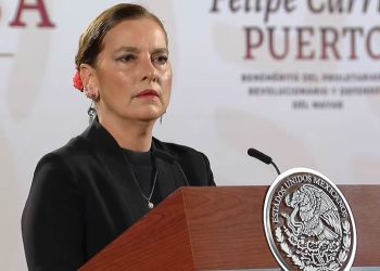 Beatriz Gutiérrez Müller exige pruebas a diario español que reveló su supuesta mudanza a Europa