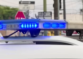 Detienen a Mujer Señalada de Robar Billetera; La Víctima la Descubrió por Notificación del Banco