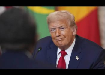 El rumor de la muerte de Donald Trump invade las redes sociales y él lo aprovecha para recaudar fondos