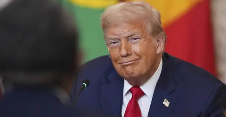 El rumor de la muerte de Donald Trump invade las redes sociales y él lo aprovecha para recaudar fondos