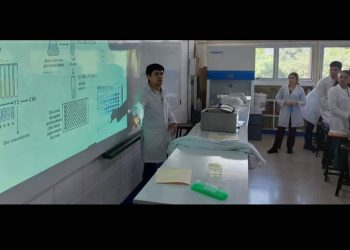 Académicos de la UNISON imparten taller en la Universidad de Honduras sobre resistencia microbiana