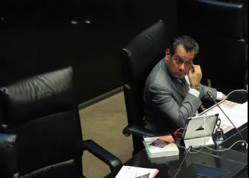 Monreal impulsa a Gutiérrez Luna como vice de San Lázaro, pero la polémica de #DatoProtegido lo dificulta