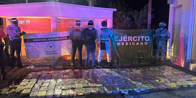 Procesan a sujeto que manejaba un auto con más de 50 millones de pesos en metanfetamina en Sonora