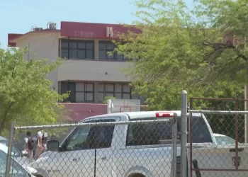 Cuatro Menores Agreden a Velador de Preparatoria en Hermosillo; Fueron Detenidos