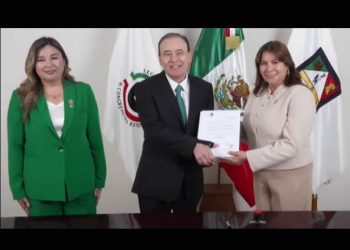 Entrega Durazo IV Informe al Congreso de Sonora